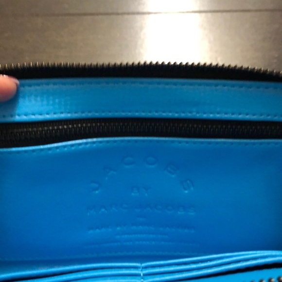 Marc Jacobs Wallet - Picture 2 of 3